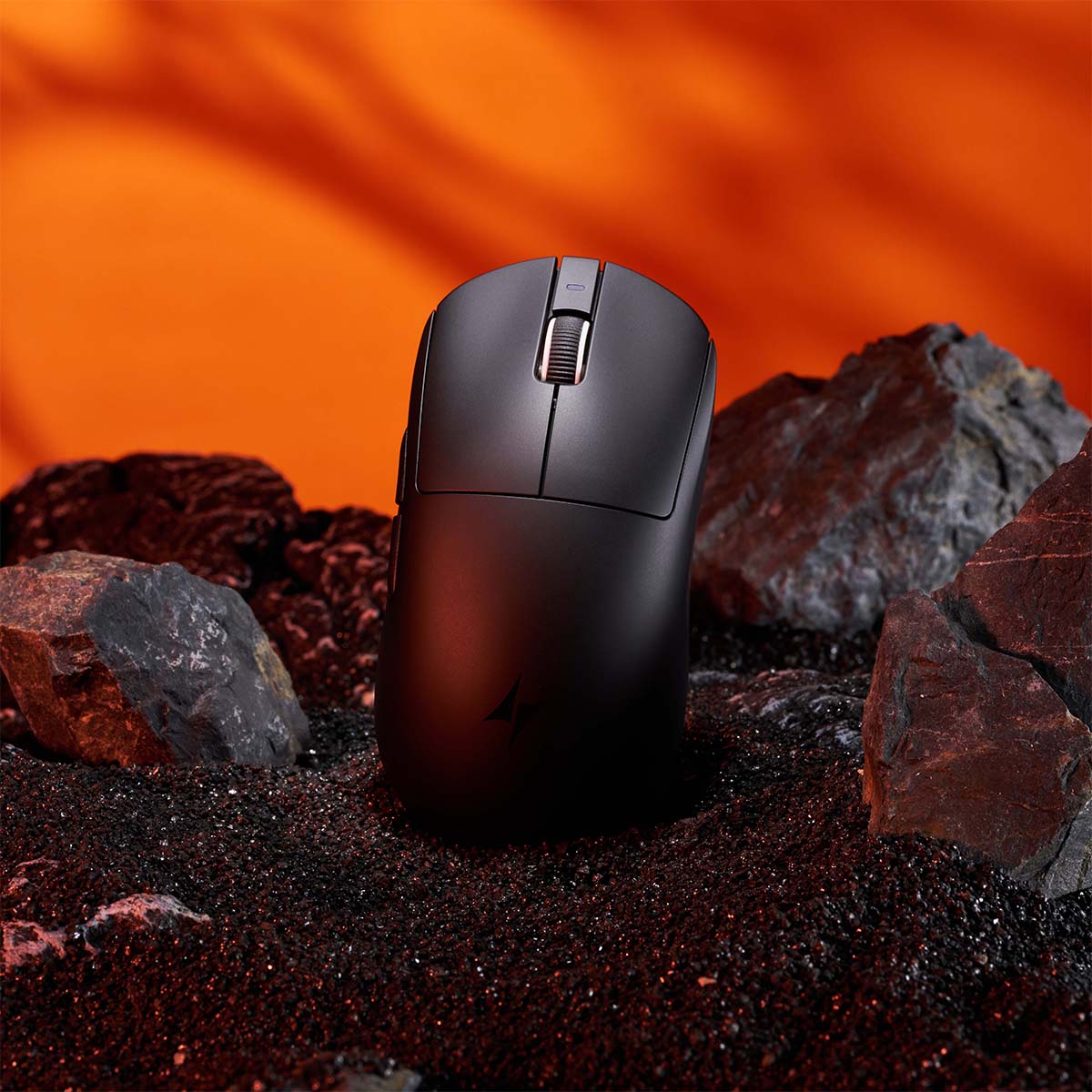 ATK Dragonfly A9 wireless gaming mouse Black lifestyle shot - Vrkaa