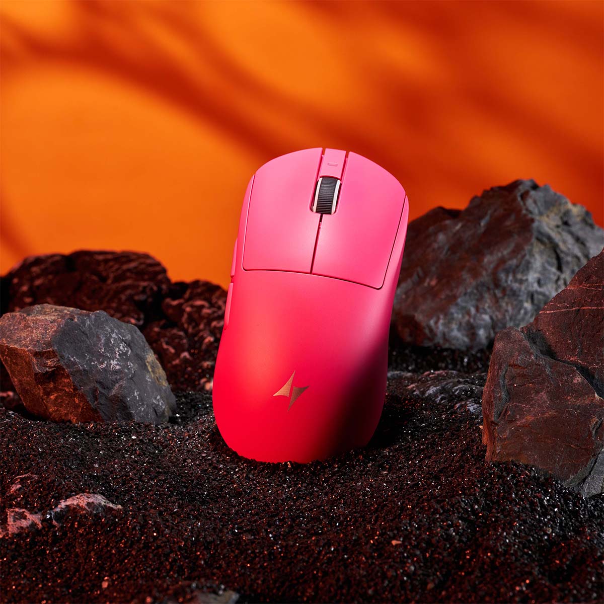 ATK Dragonfly A9 wireless gaming mouse Pink lifestyle shot - Vrkaa