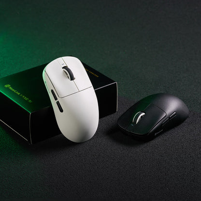 ATK VXE Dragonfly R1 wireless gaming mouse angle view - Vrkaa