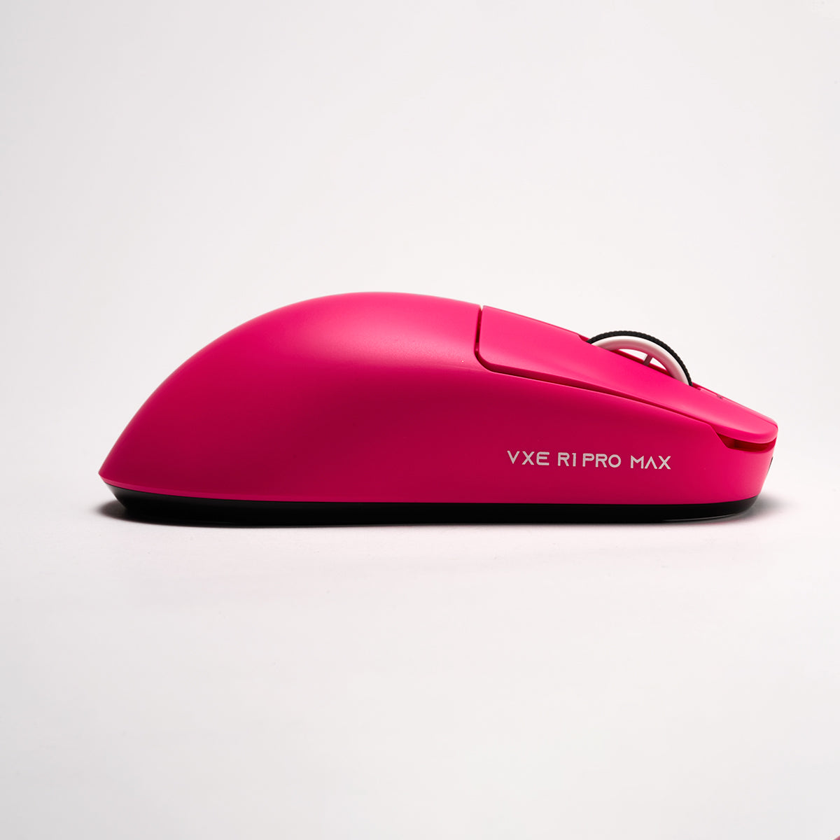 ATK VXE Dragonfly R1 wireless gaming mouse detail view 4 - Vrkaa