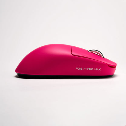 ATK VXE Dragonfly R1 wireless gaming mouse detail view 4 - Vrkaa