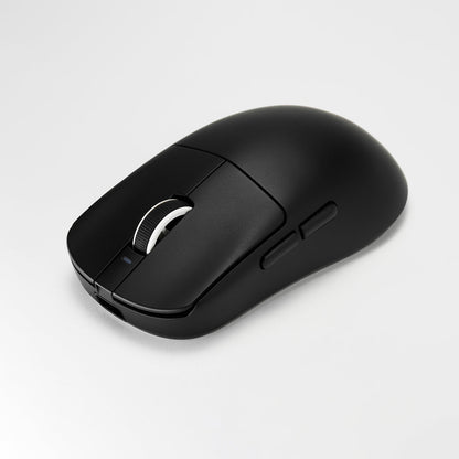ATK VXE Dragonfly R1 wireless gaming mouse product shot 1 - Vrkaa
