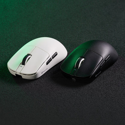 ATK VXE Dragonfly R1 wireless gaming mouse top view - Vrkaa